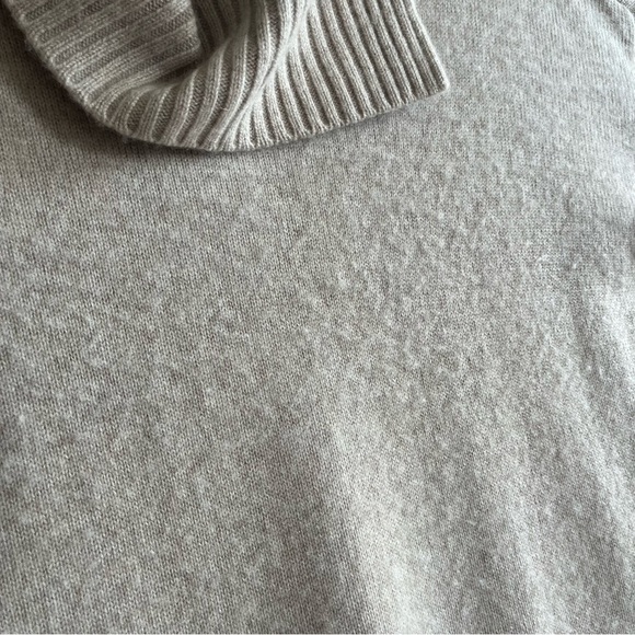 Nordstrom Signature 100% Cashmere Pullover Cowl Neck Oversized Beige Size S - Picture 8 of 14